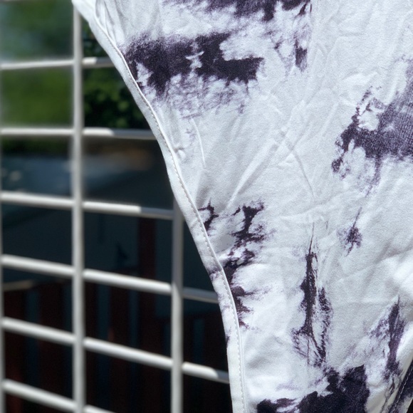 Back/white tie dye long sleeve bodysuit - Picture 6 of 8